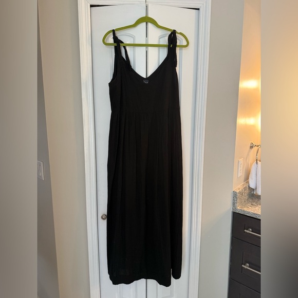 GAP Classic Black tie shoulder Midi Dress size M - Picture 1 of 4